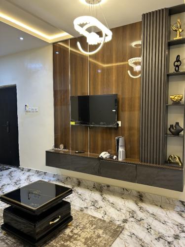 whatsapp_image_2025-10-21_at_09