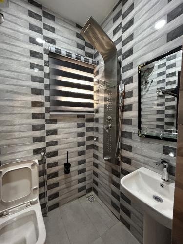 whatsapp_image_2025-10-21_at_09